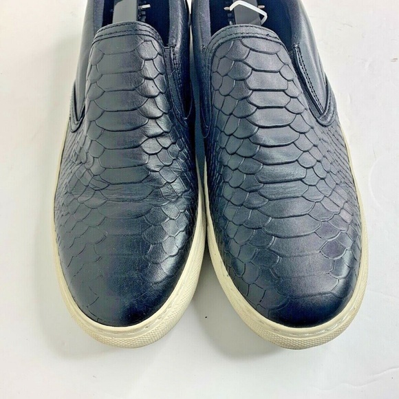 KG Kurt Geiger Womens Sz 8 41 Black Textured Flat Slip on Sneaker Shoes - Picture 3 of 6